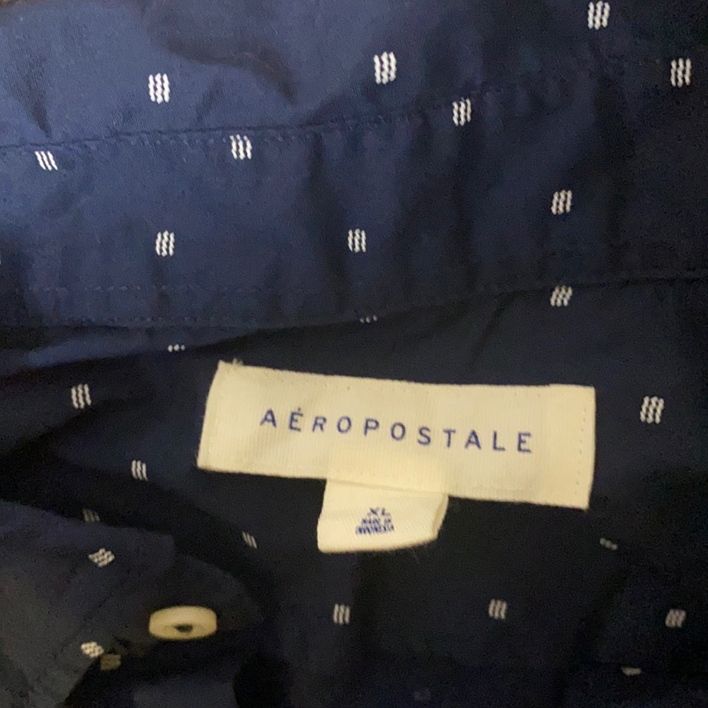 Button up shirt - Picture 2 of 2